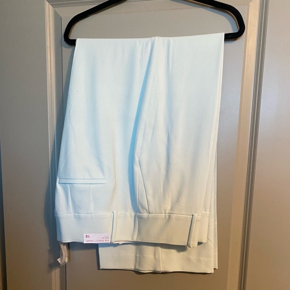 Pastel soft mint green pant suit - Picture 5 of 5